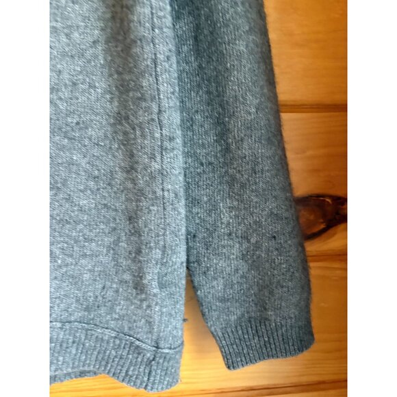 Banana Republic Gray V-Neck Sweater M - Merino Wool & Cashmere Blend - Picture 5 of 11